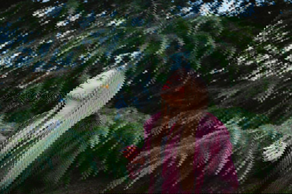 Similar – Foto Bild Rauchen fügt ihnen und ihrer Umgebung erheblichen Schaden zu