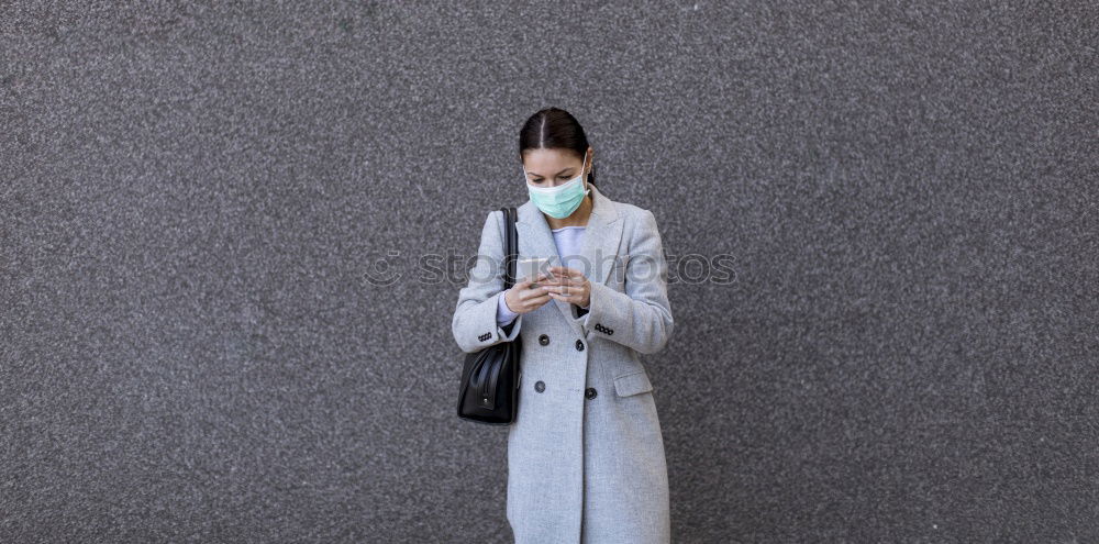 Similar – Kind mit medizinischer Maske für Coronavirus mit Sonnenbrille