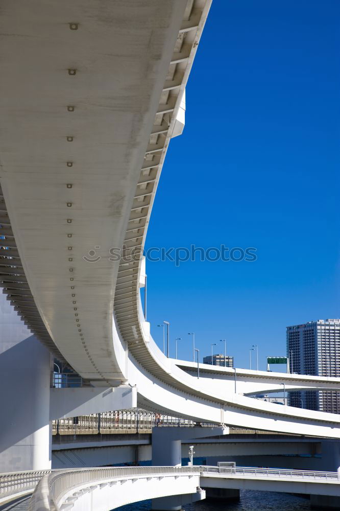 Foto Bild valencia, zufahrt zur „ciudad de las ciencias“