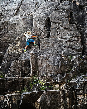 Similar – hang on Bergsteigen