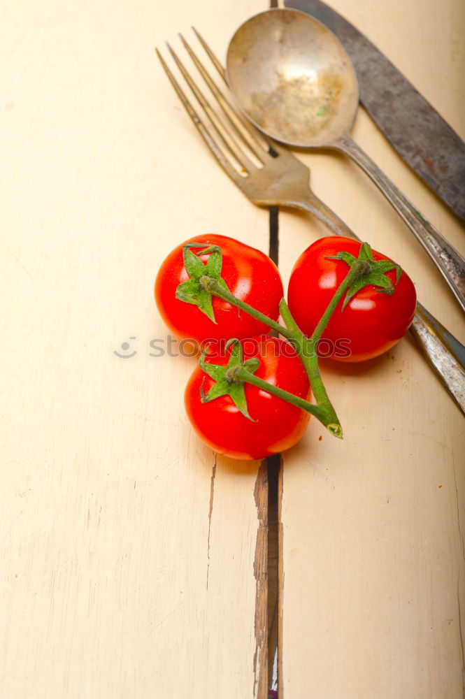 Similar – Foto Bild Tomaten Tisch Küche
