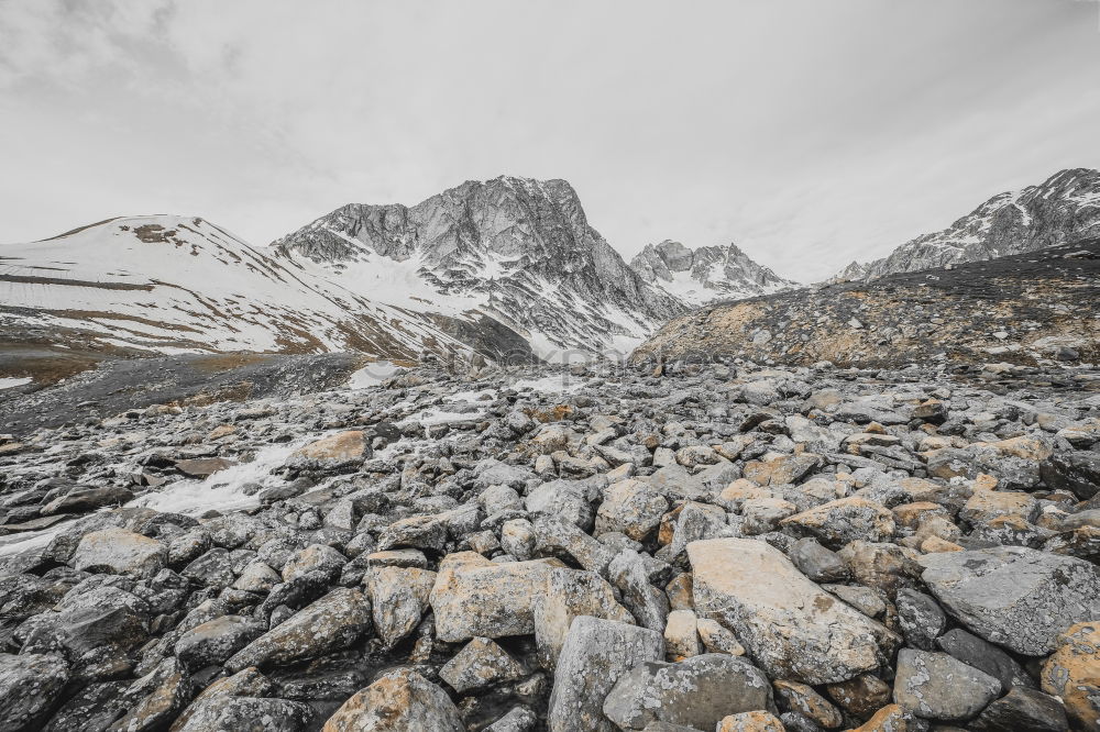 Similar – Mordor Urelemente Wolken