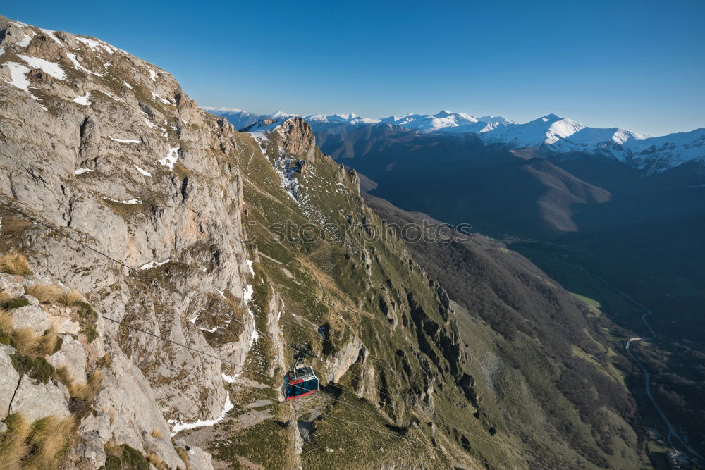 Similar – Foto Bild alle kinder bremsen vor der schlucht…