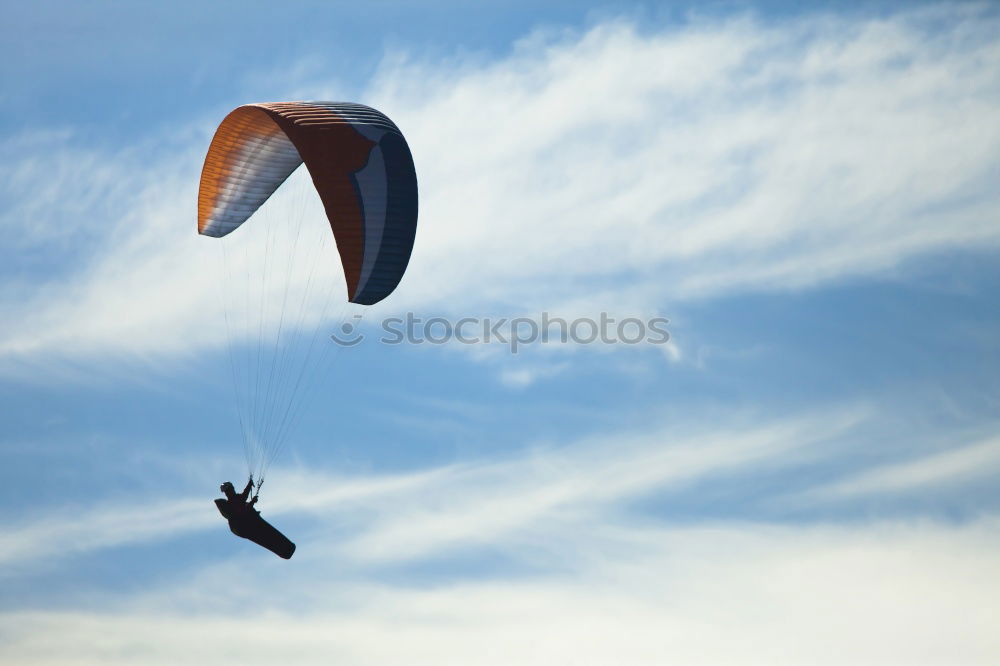 Similar – simply unbound Paraglider