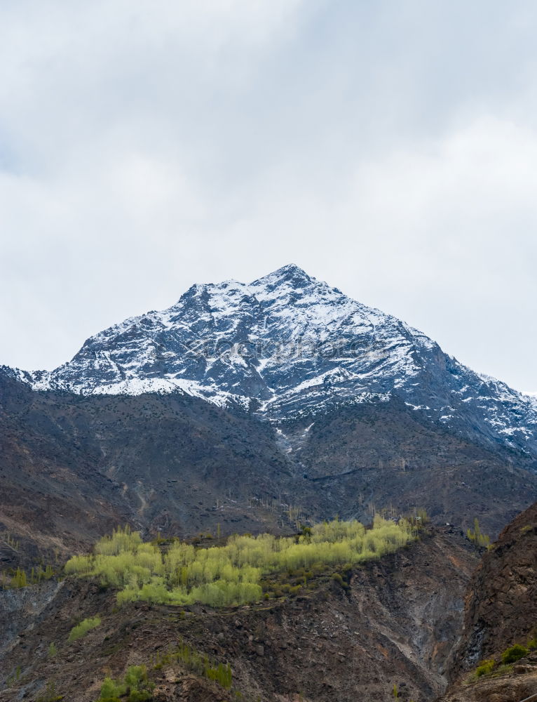 Der Berg ruft Natur blau