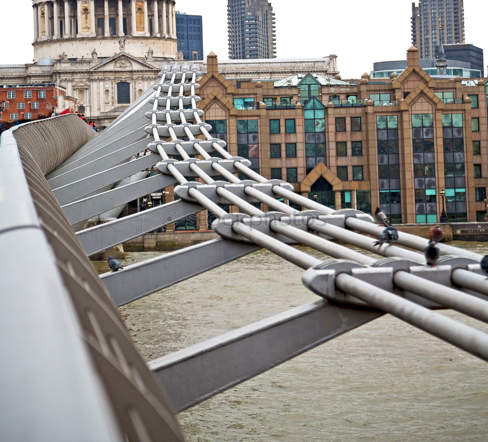 Similar – Foto Bild London bei Regen Wolken