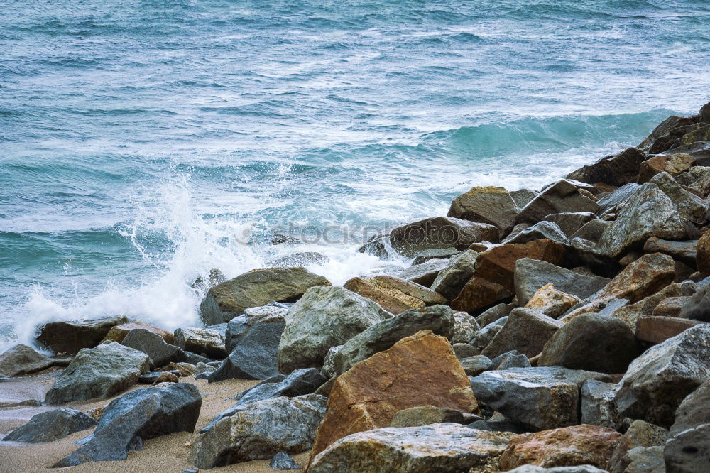 Stones as breakwaters