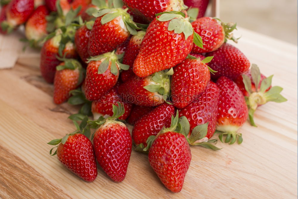 Similar – Erdbeeren Frucht Ernährung