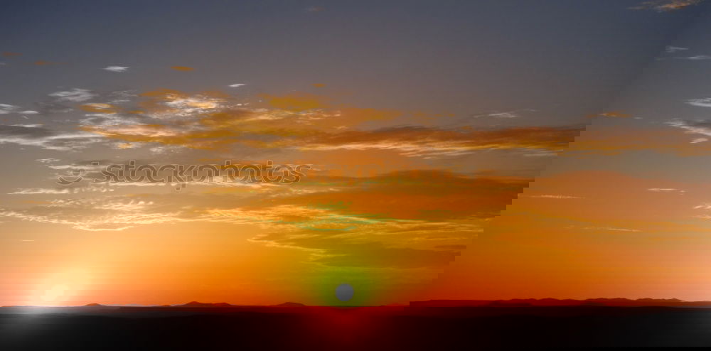 Similar – Foto Bild Sonnenuntergang Haus Natur