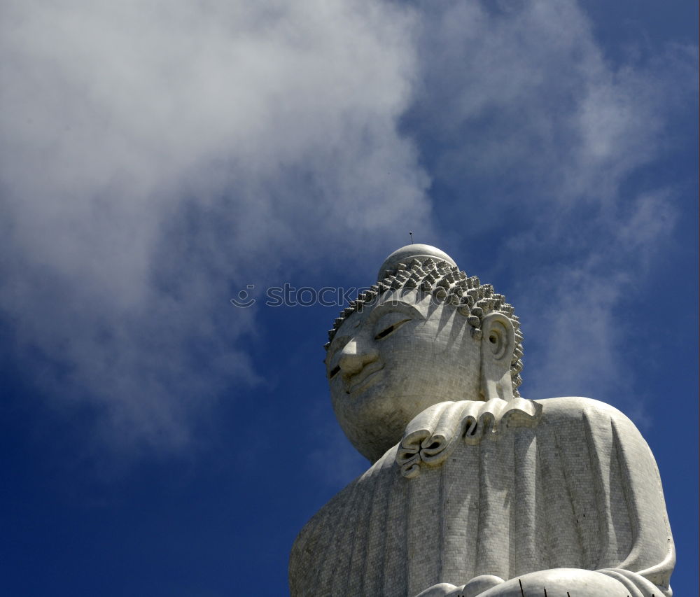 Ngong Ping Statue Large