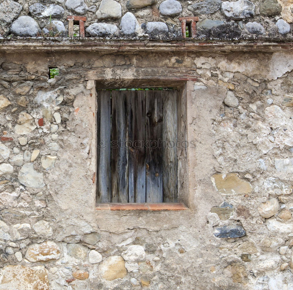 Similar – bröcklige Fassade oder Italien an der Hauswand