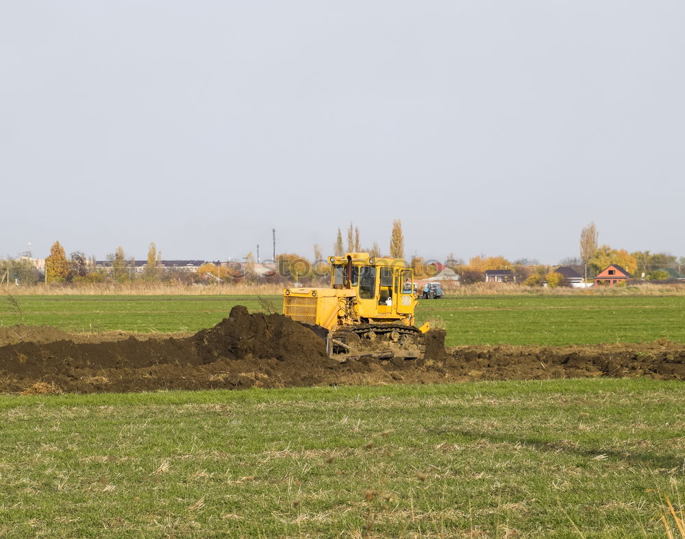 Similar – Foto Bild Noch viel zu tun… rot