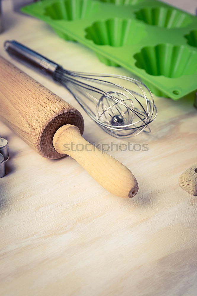 Kitchen utensils for baking