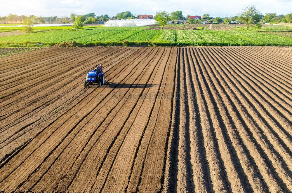 Similar – arbeitsam Landwirtschaft