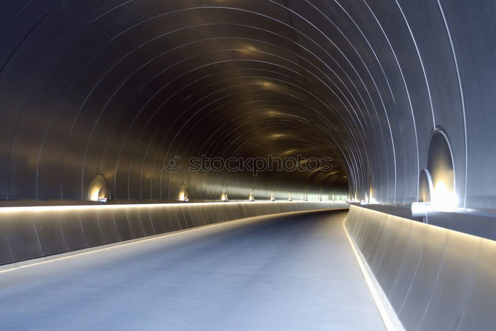 Similar – Foto Bild Schwungvoll Verkehr