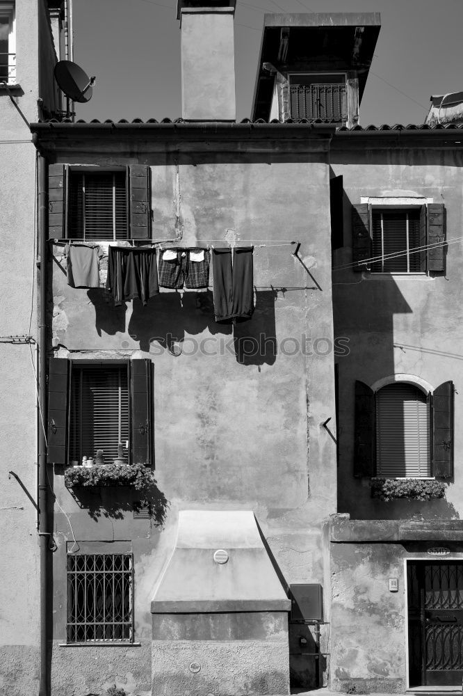 Mediterranean Roof Landscape