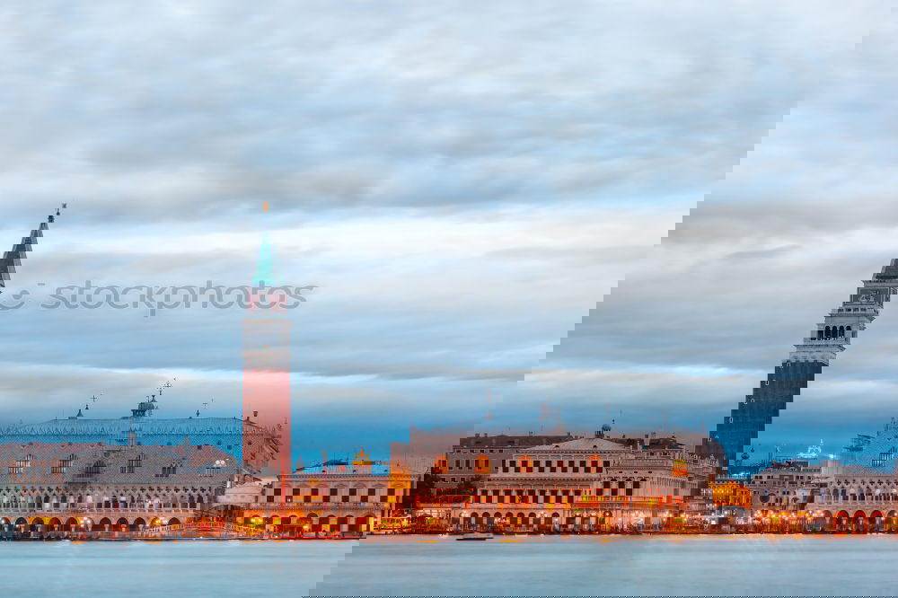 Similar – Foto Bild Hafenstadt. Kunst