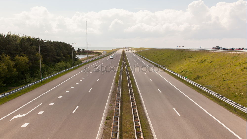 Autobahn Schnellstraße