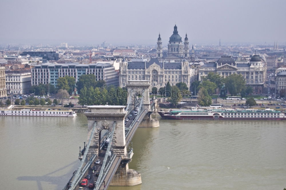 chain bridge