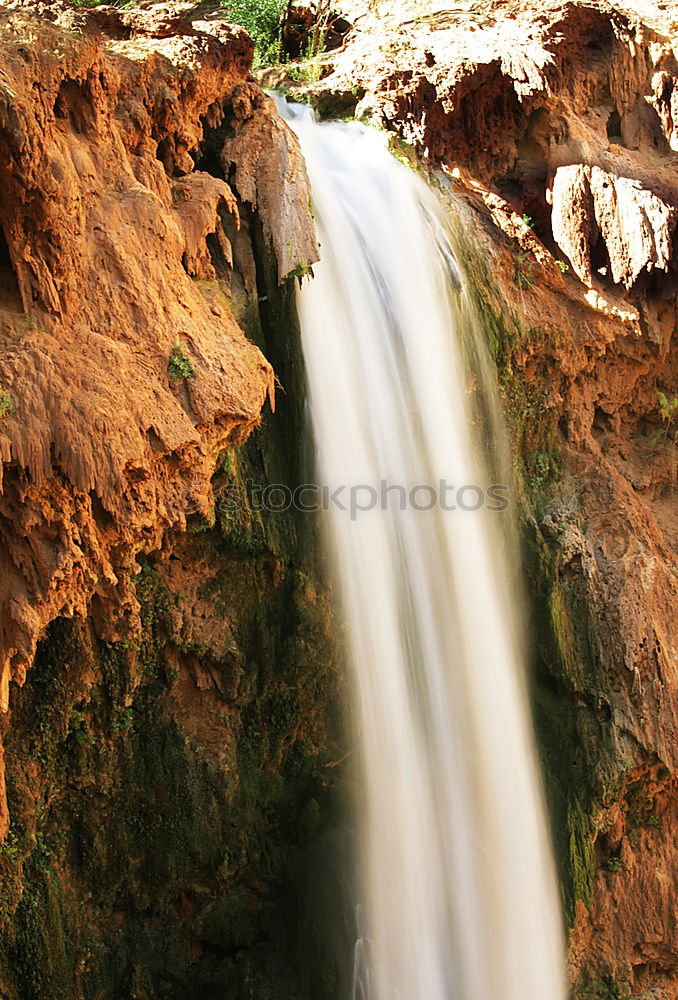 Similar – Foto Bild Wallaman Falls Ferne