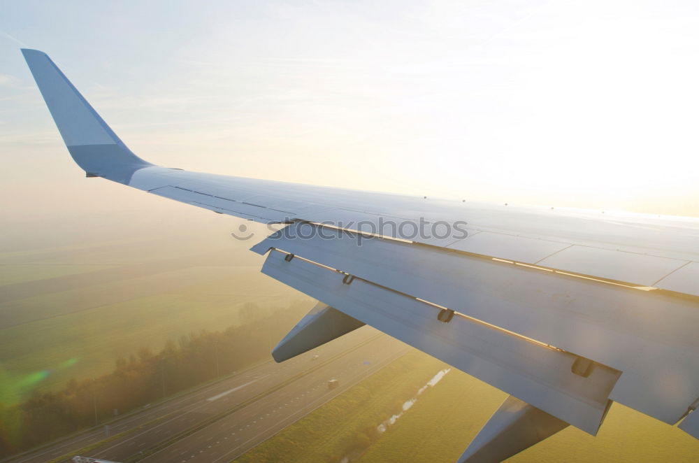 Similar – Landeanflug Flugzeug