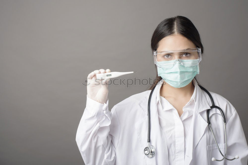 Similar – Foto Bild Nettes kleines Mädchen in medizinischer Maske