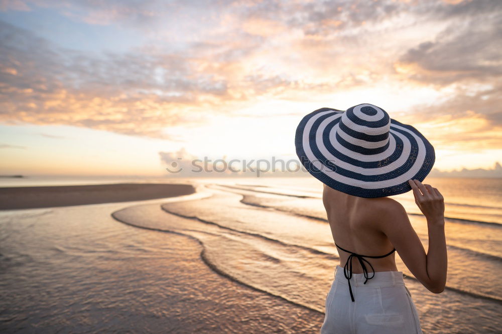 Similar – Foto Bild zuckerhut Gegenlicht Sonne