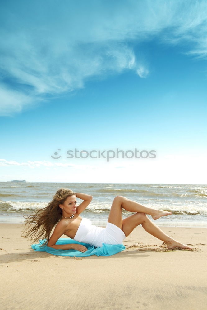 Similar – Foto Bild heiß. schön Sinnesorgane