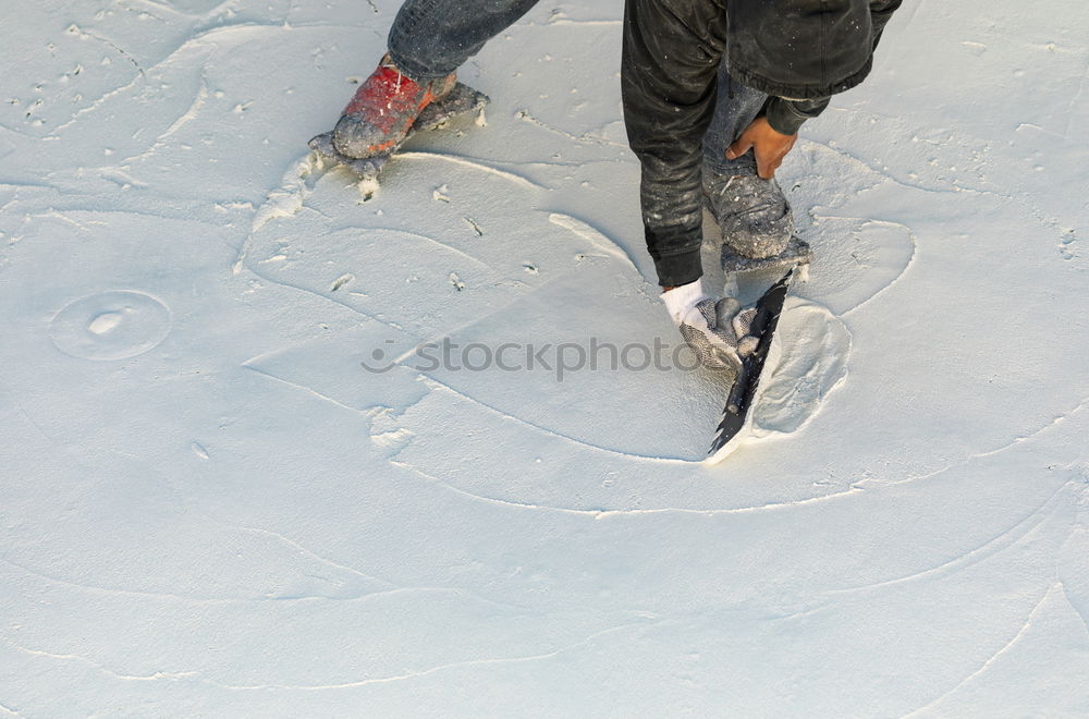 Similar – hilfe anbieten Wintersport