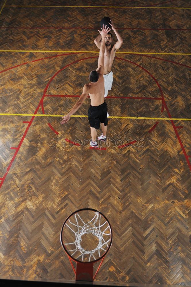 Similar – Dieses hinreißende Model weiß, wie man dunkt. Basketball ist nichts im Vergleich zu ihrem Sprung, ihrem Latexkleid und ihren herrlichen langen Beinen. So macht man das bei osteuropäischen Sportveranstaltungen. Tu es einfach!