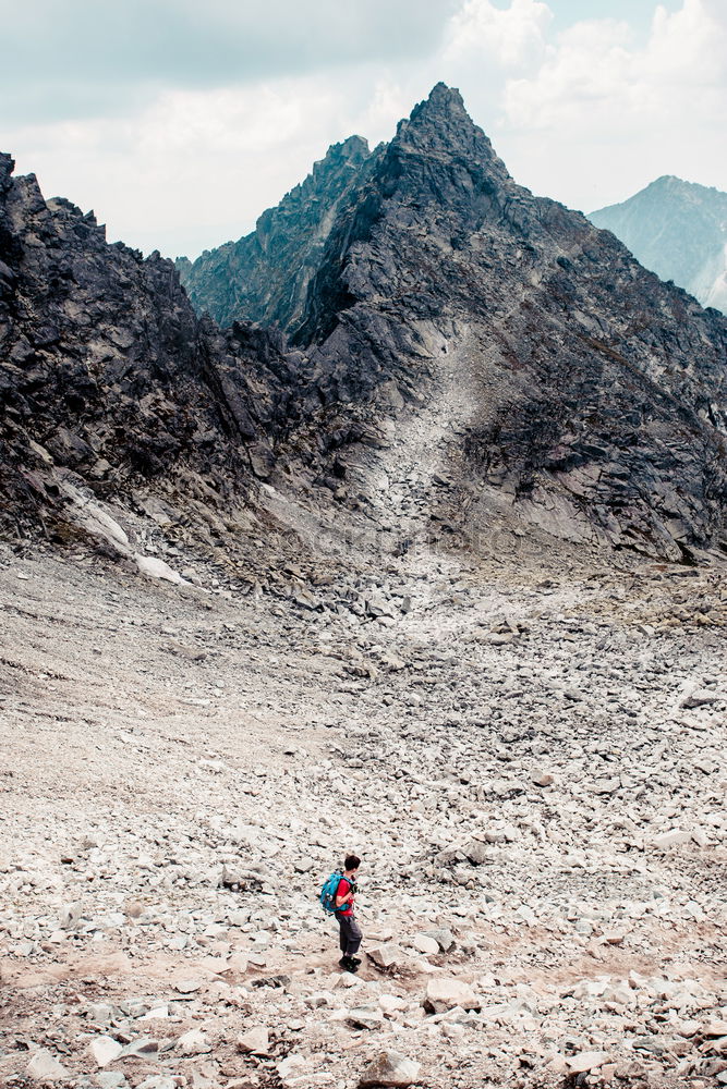 Hike in the high mountains